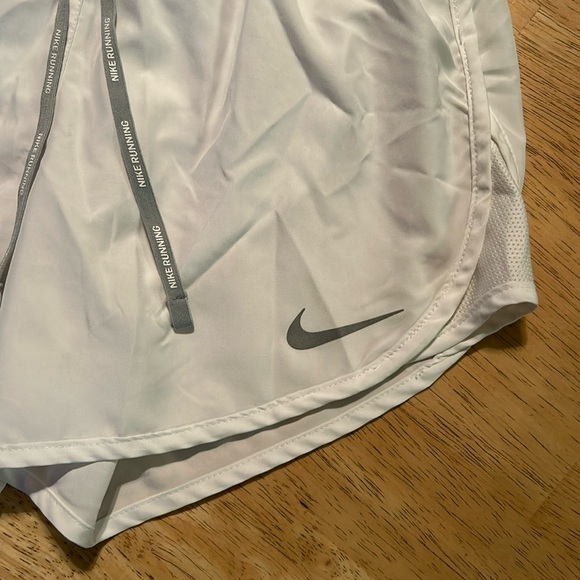 Nike shorts - Picture 2 of 8